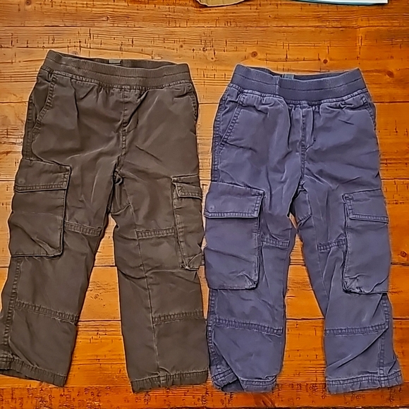 Bundle of Tea Collection Boys cargo pants, lined for warmth size 4 and size 5 - Picture 1 of 4